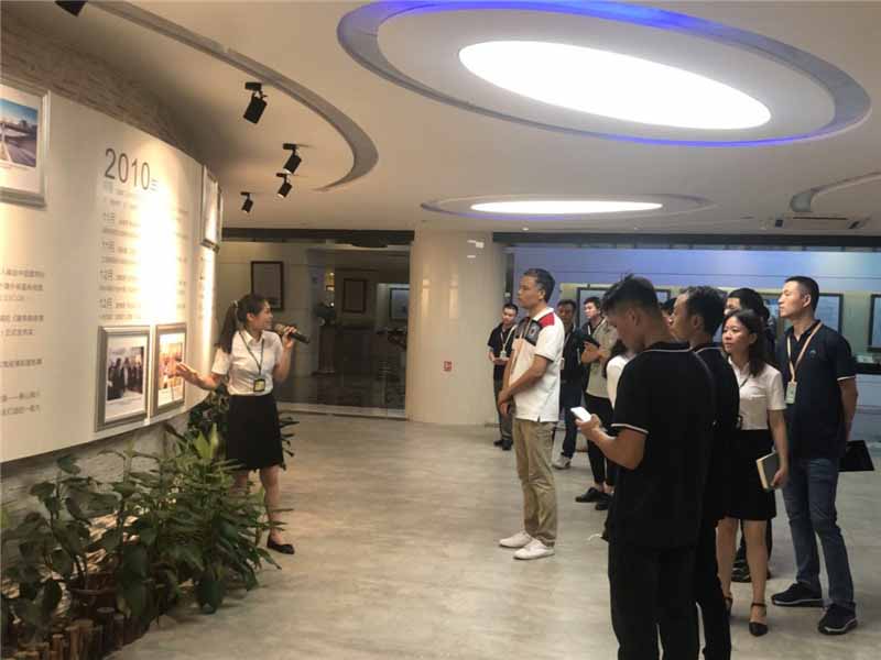 LD PACK tổ chức buổi chia sẻ kinh nghiệm sau chuyến tham quan và học tập tại Monalisa Group